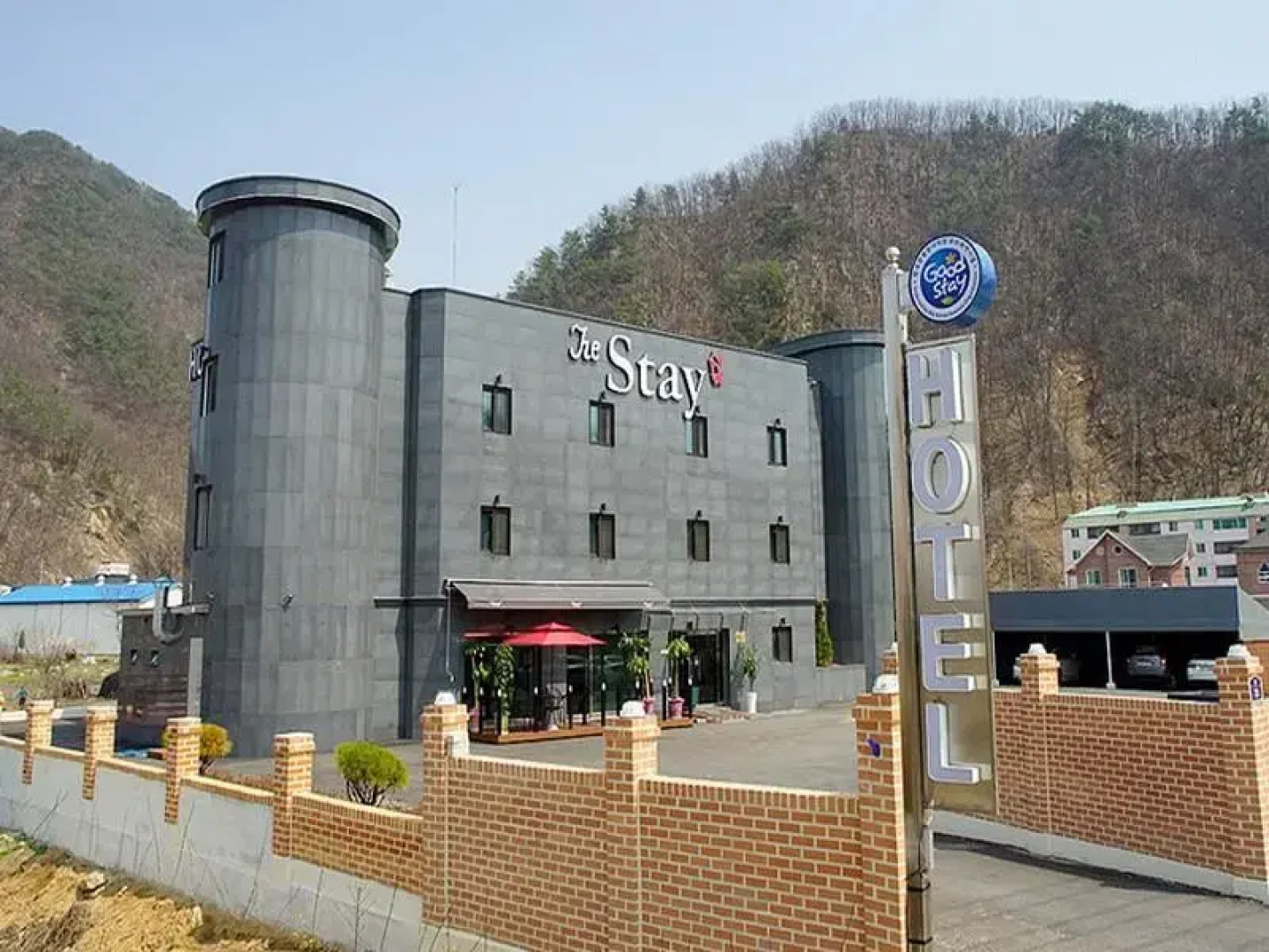 Apple farm stay