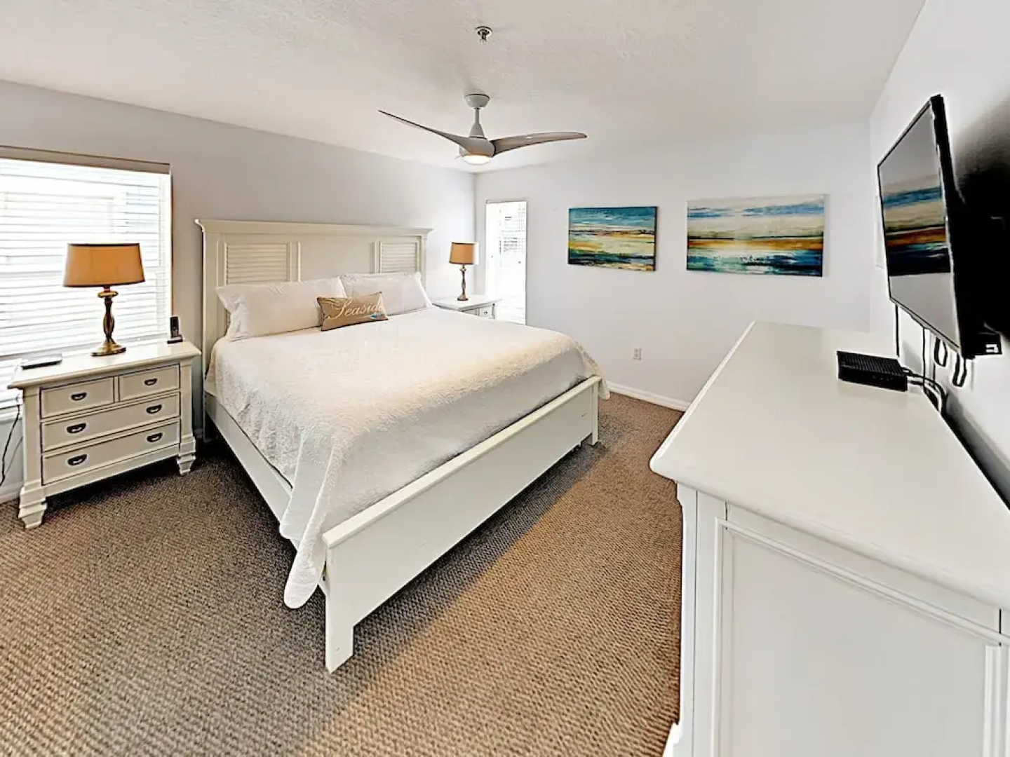 Unbeatable Beachside in Indian Rocks Beach by RedAwning