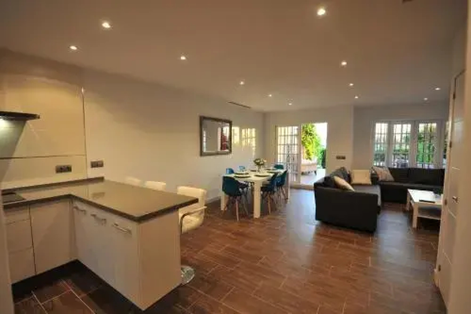 5 Rooms 5 baños Acceso Playa 2 Free Parking