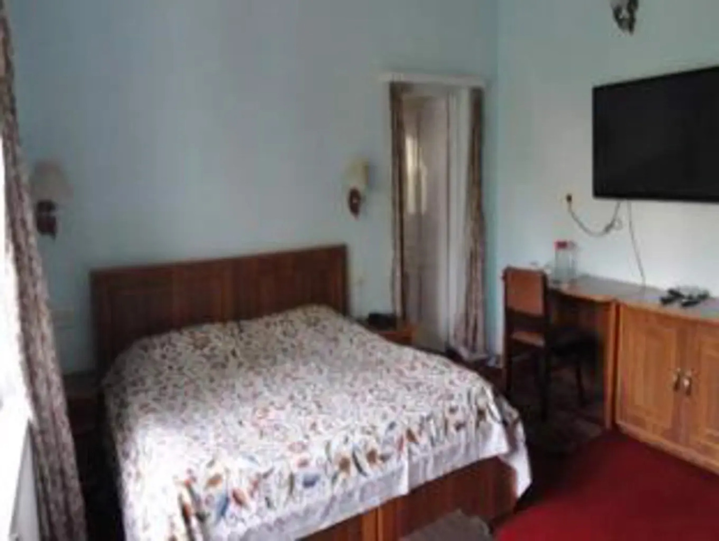 Green Acre Hotel
