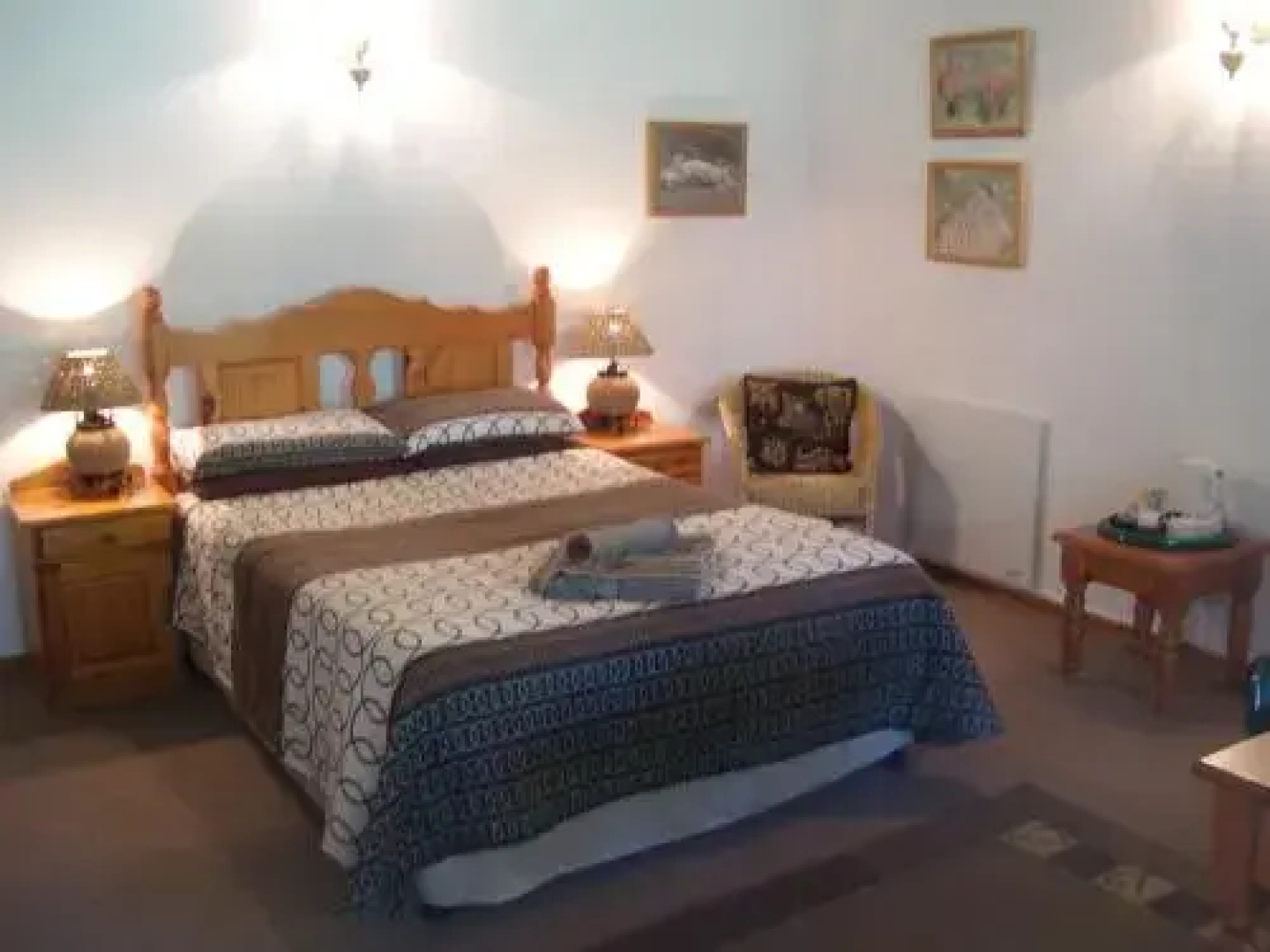 Oaktree Lodge Guest House