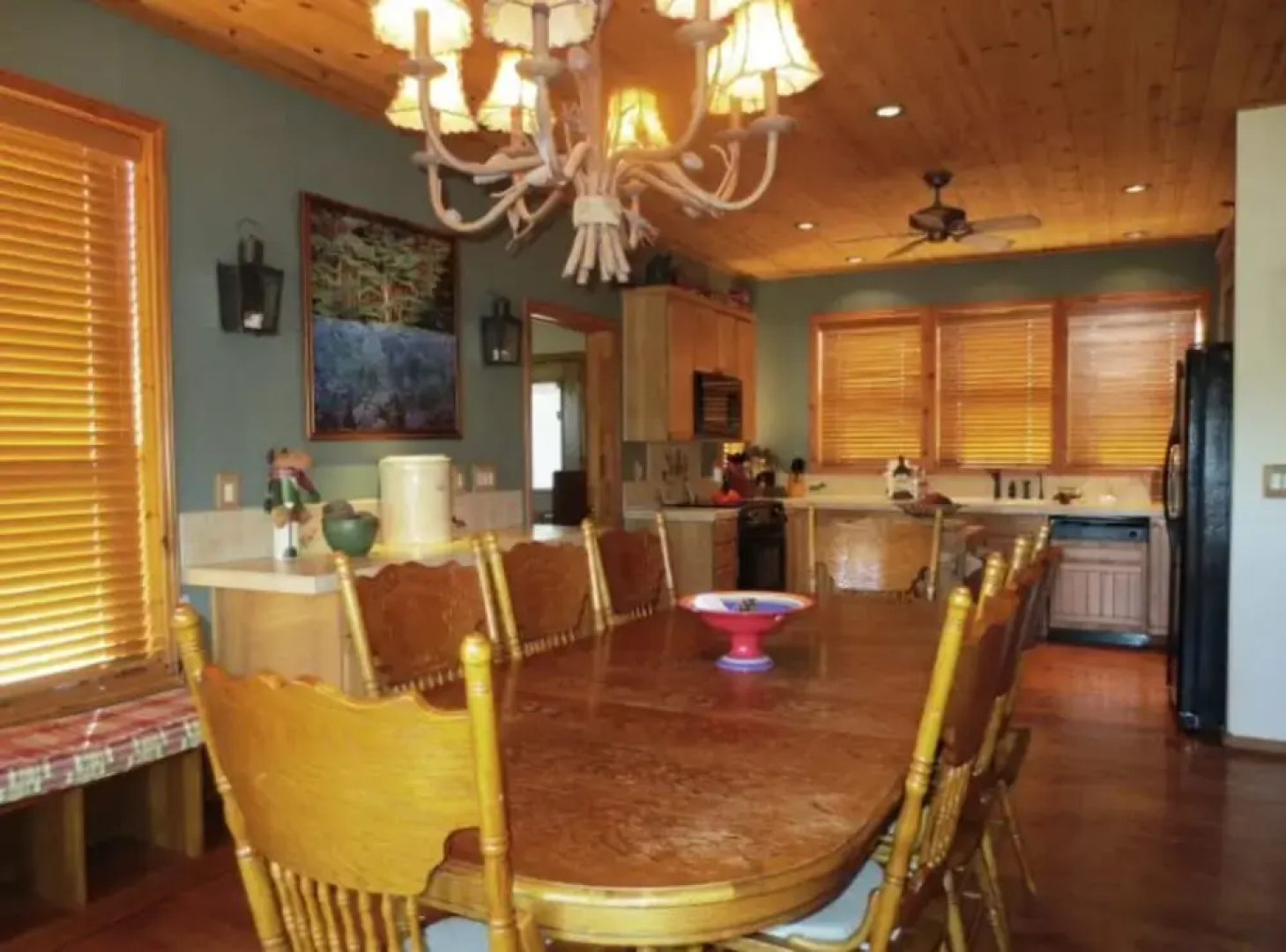 Forest Glen Lodge