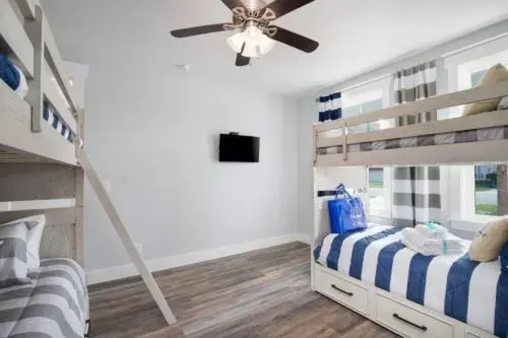 601 Lyndell Ln Pier Relaxation - Five Bedroom House