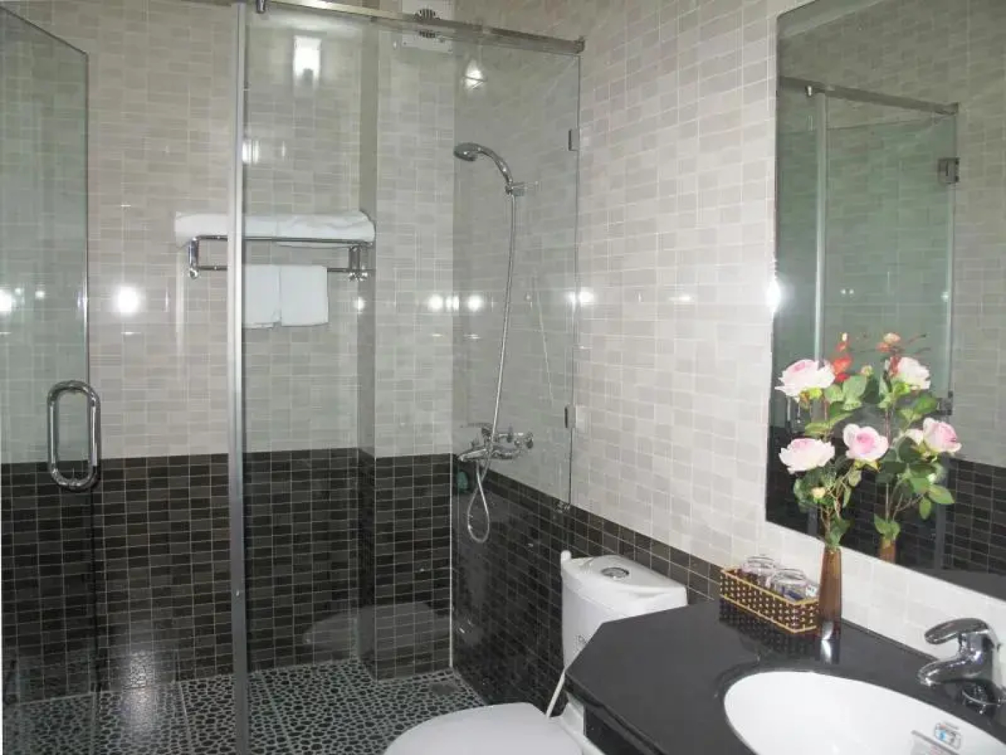 Queen Hotel Ha Long