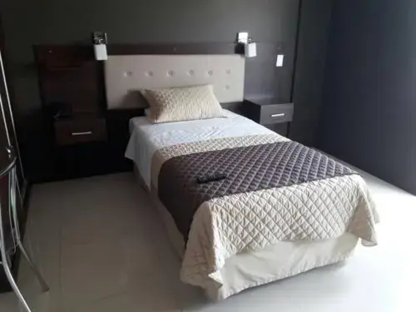 Hotel BV