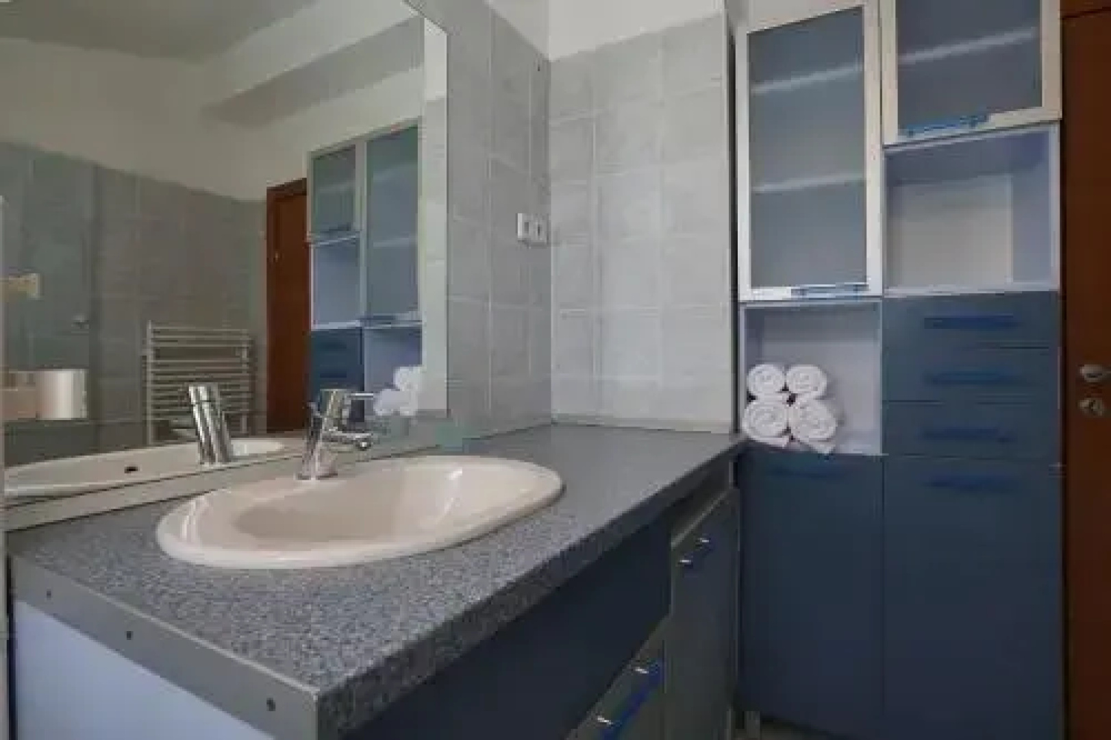 Times Inn Rooms and Apartments