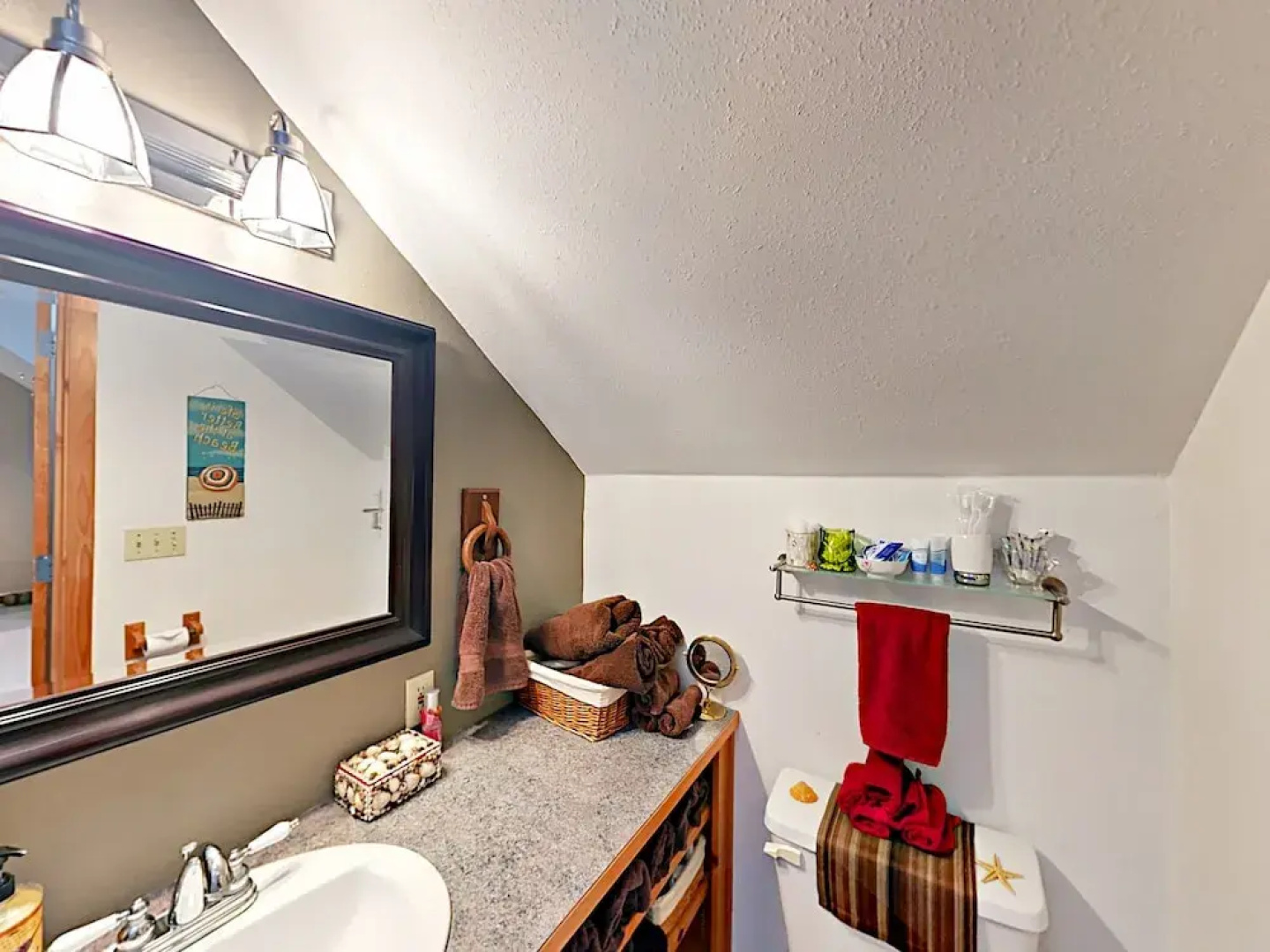 3336 S Shoreline Drive Home