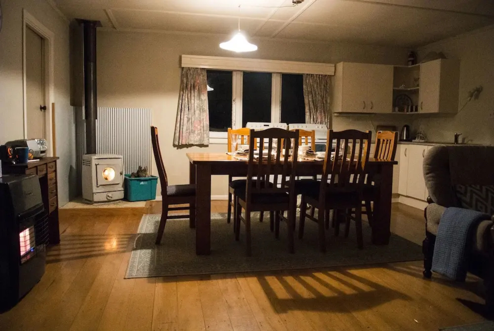 Lake Rotoma Kiwi Bach