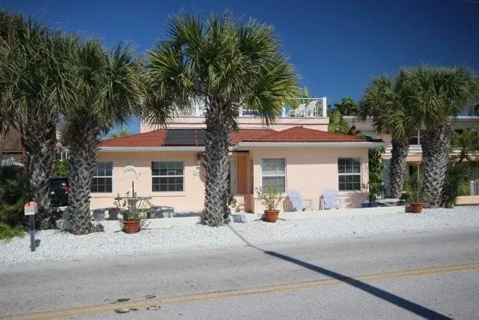 Sunset Sea esta 4 Br home by RedAwning