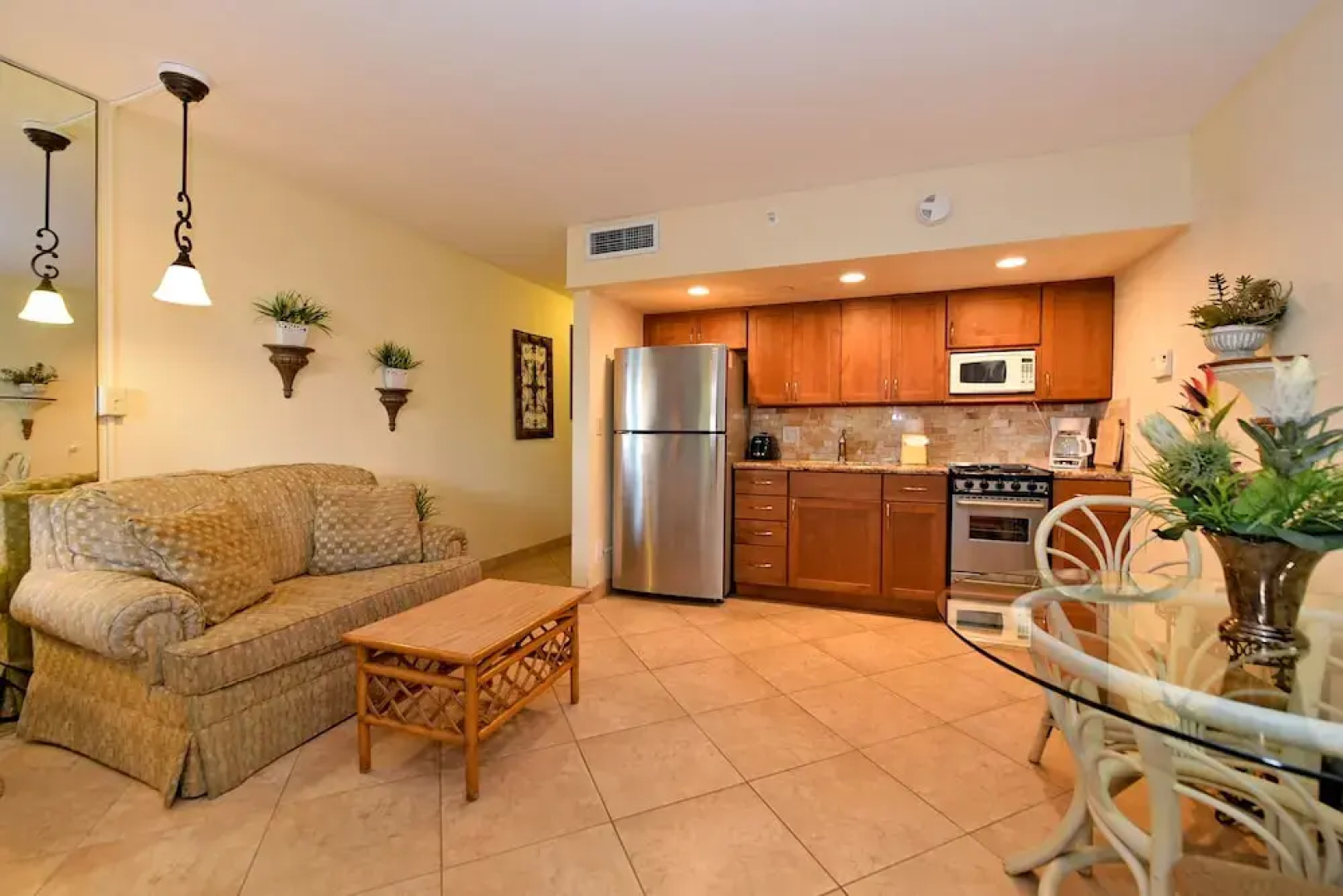 Royal Kahana 104 by RedAwning