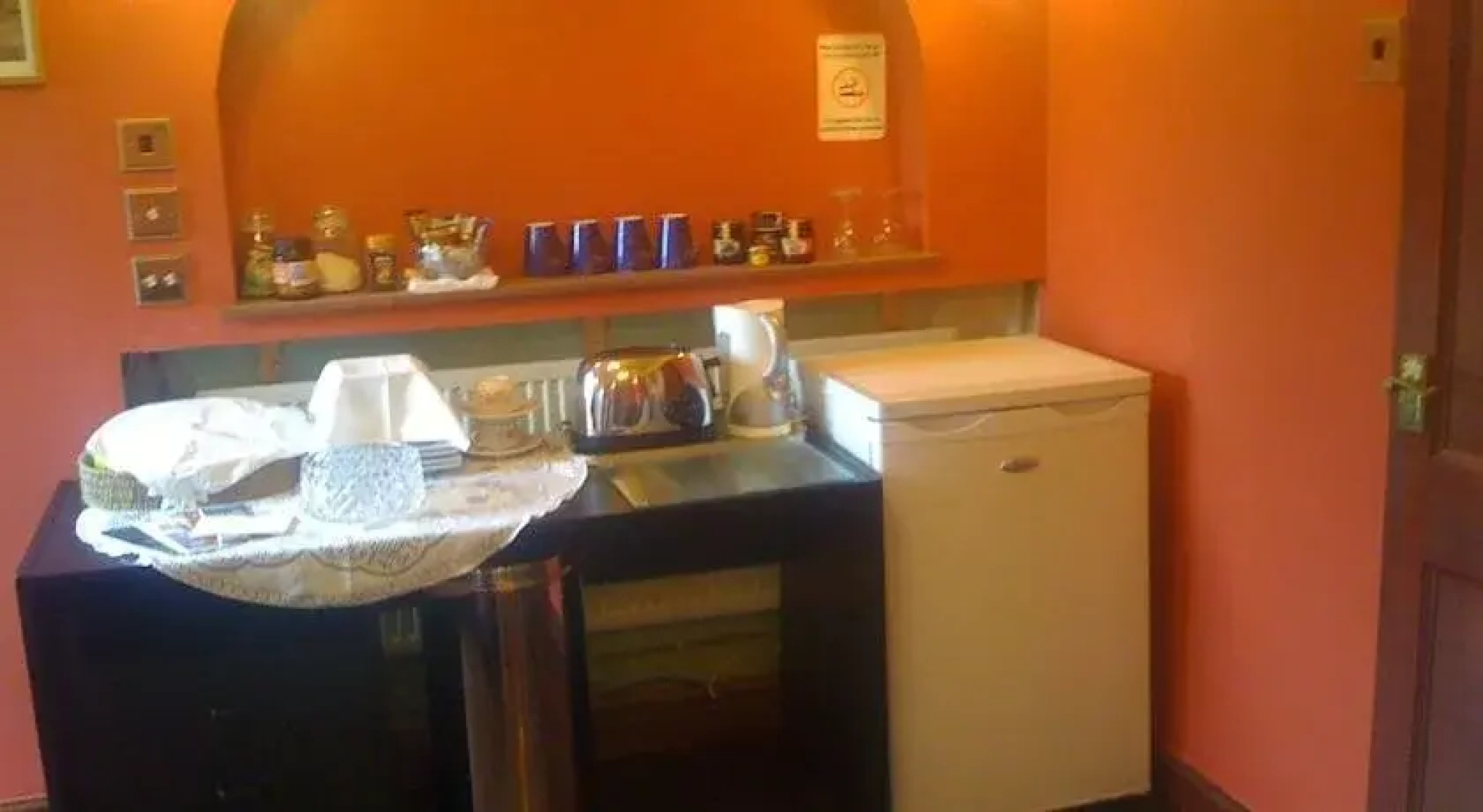 Newcourt B & B
