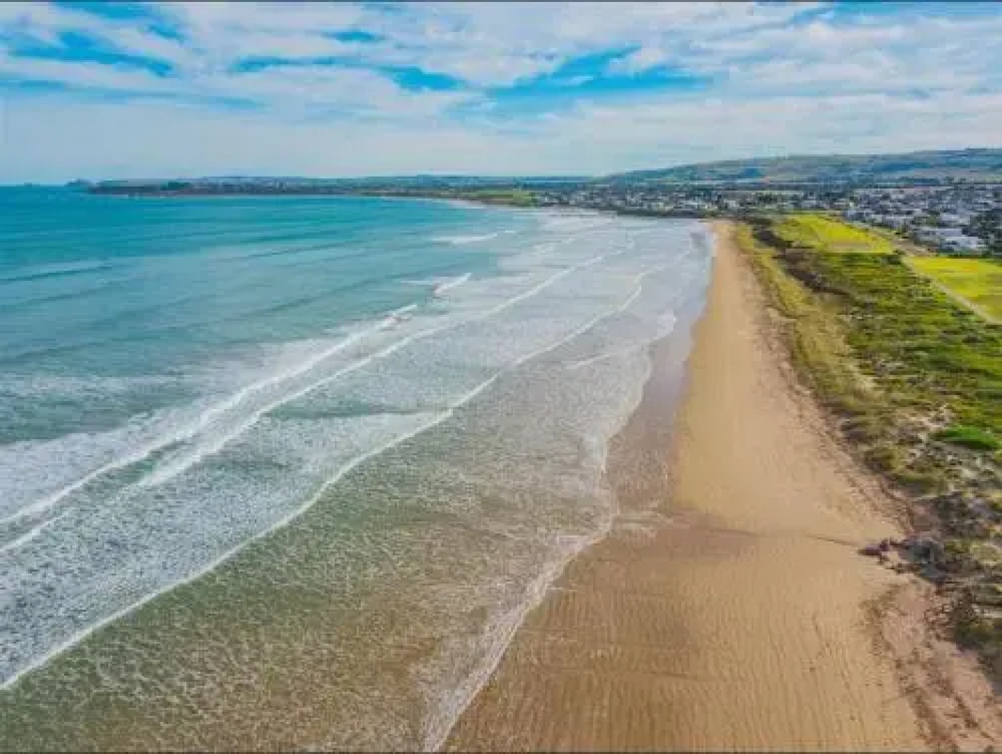 Middleton Beachhouse - Coast on Newell Views - Pet-Friendly