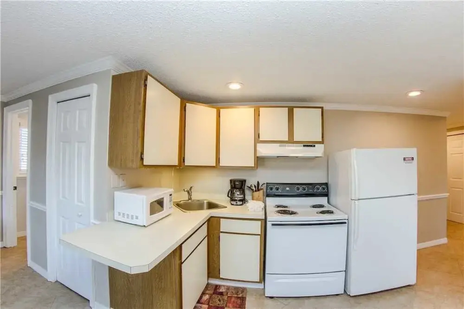 #302 Beach Place Condos