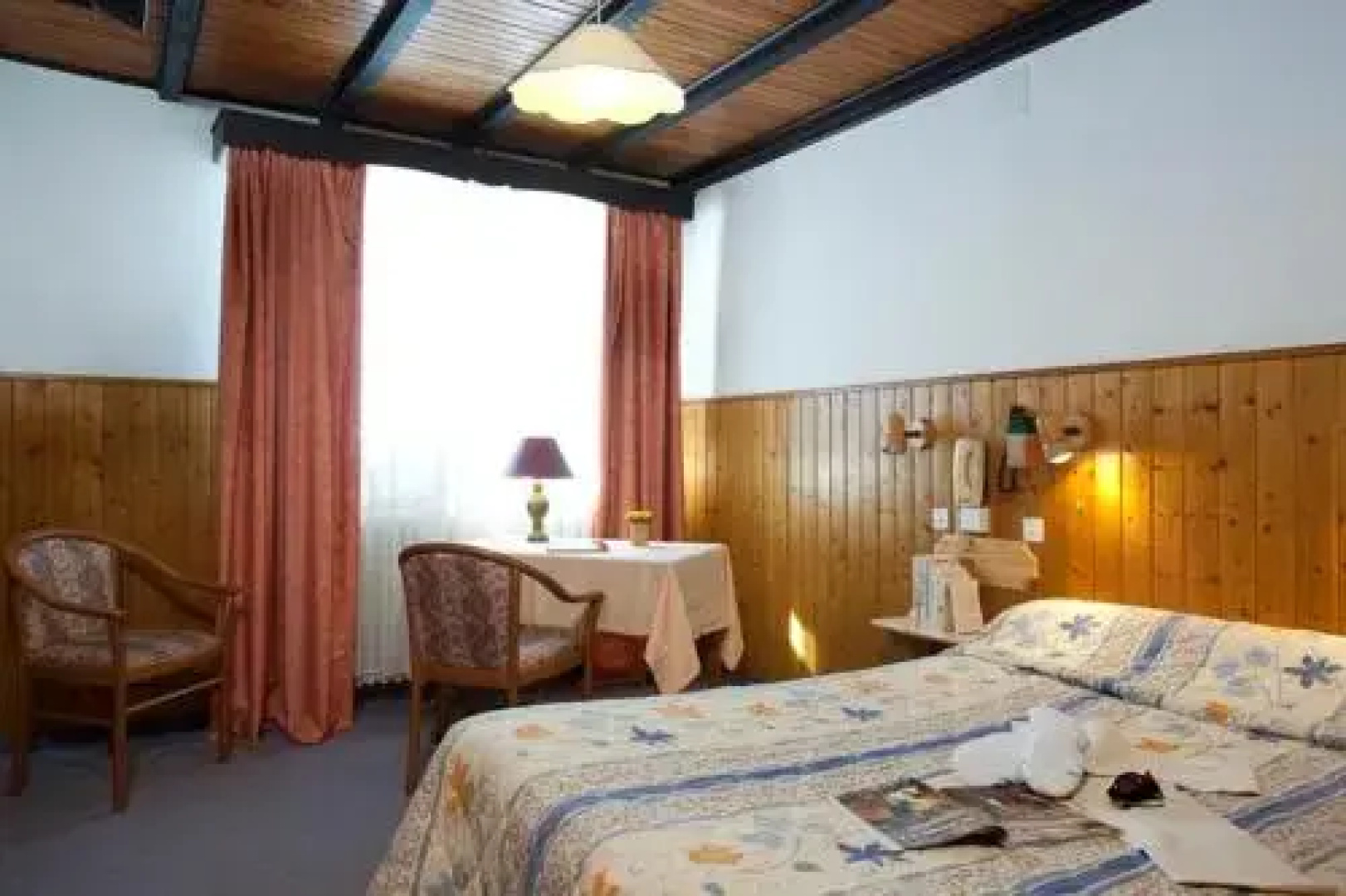 La Petite Chaumiere