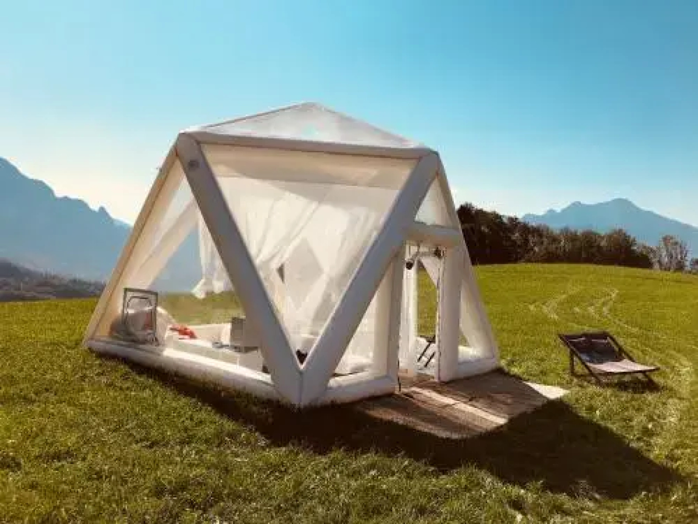 Bubble Tent Hotel