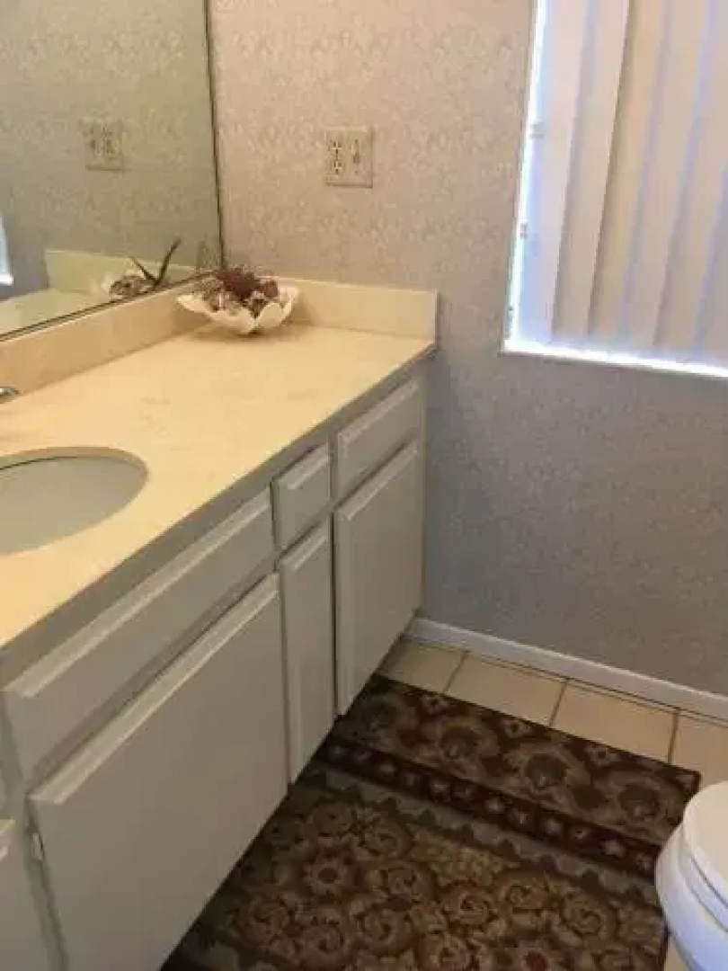 South Sierra - 2 Br Condo