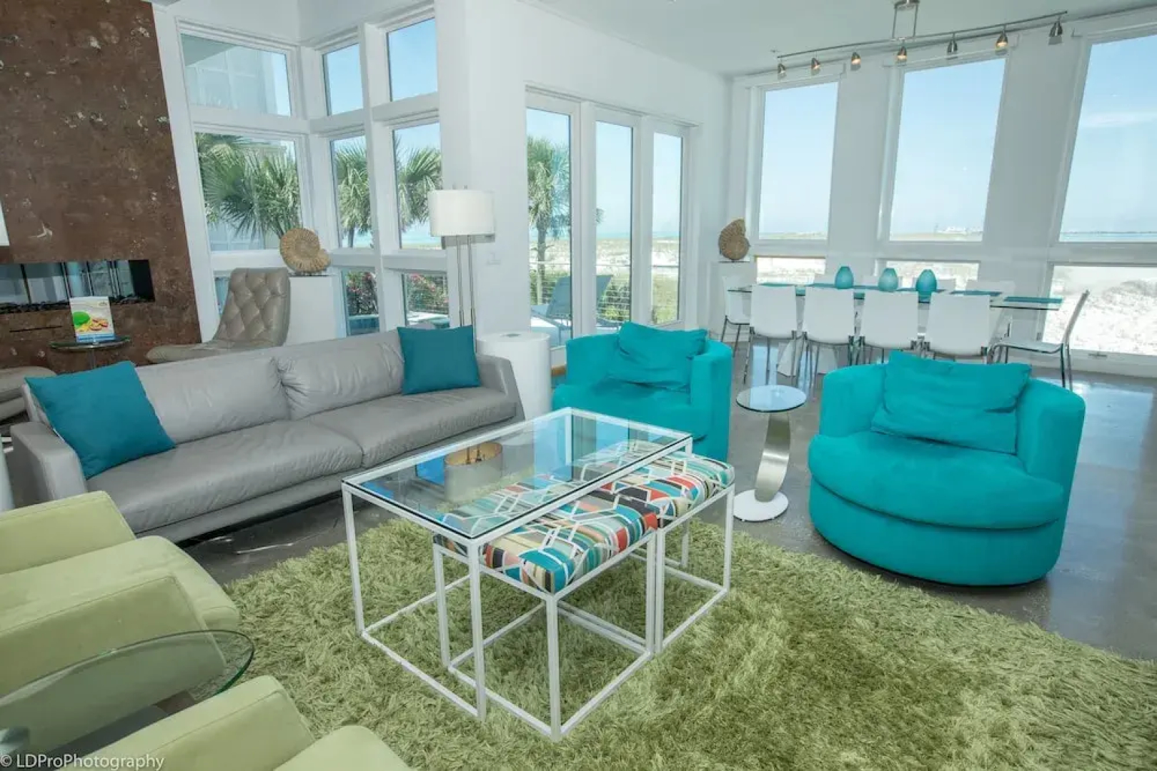 Seabreeze 5 Bedroom Home by RedAwning