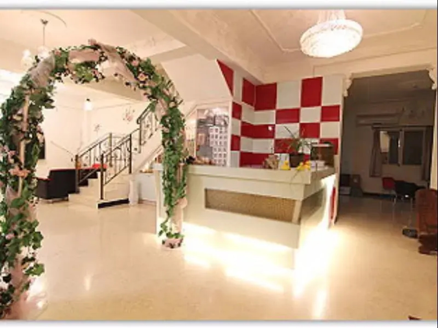 Majesty Fourseasons Inn