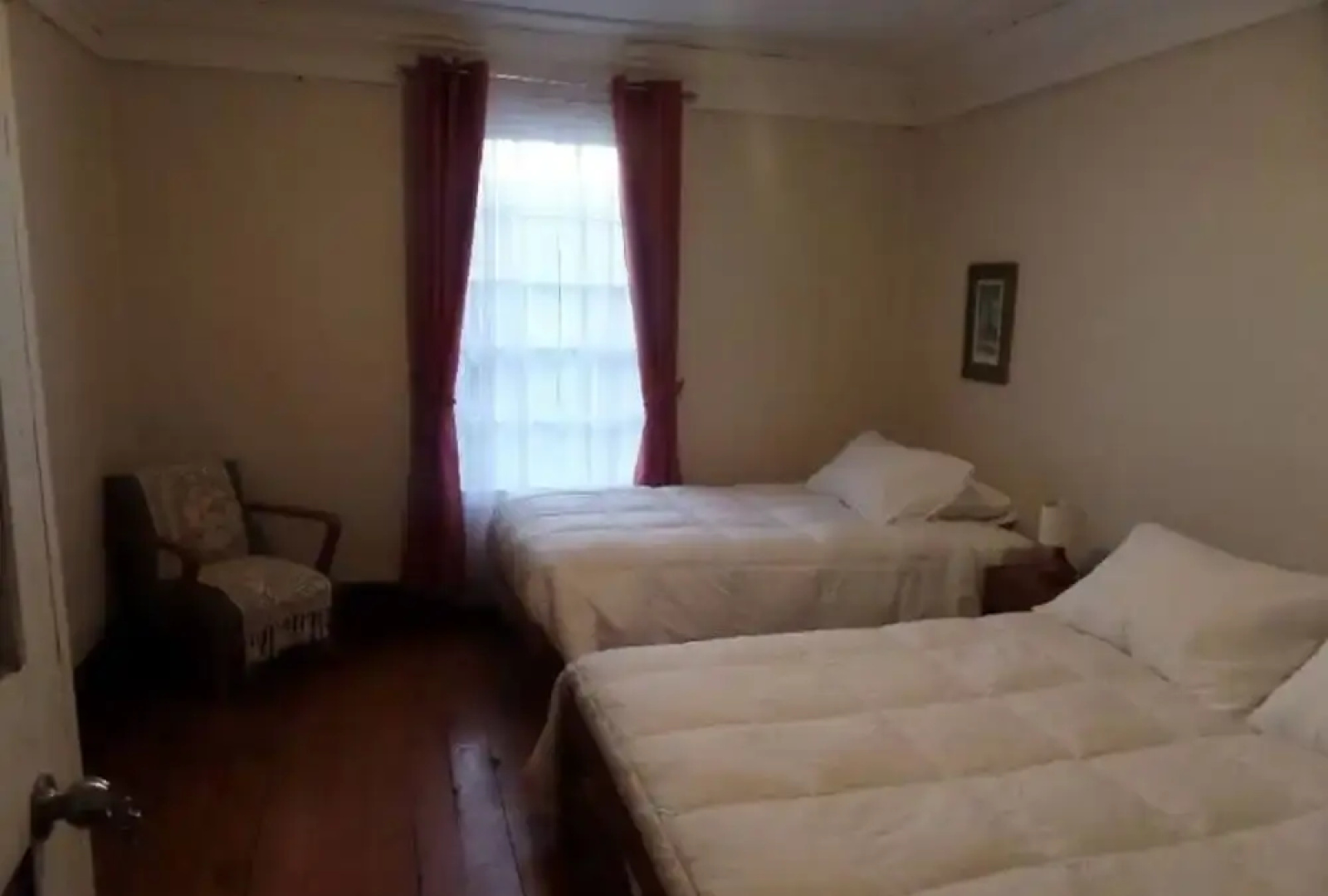 Costanera Hostel