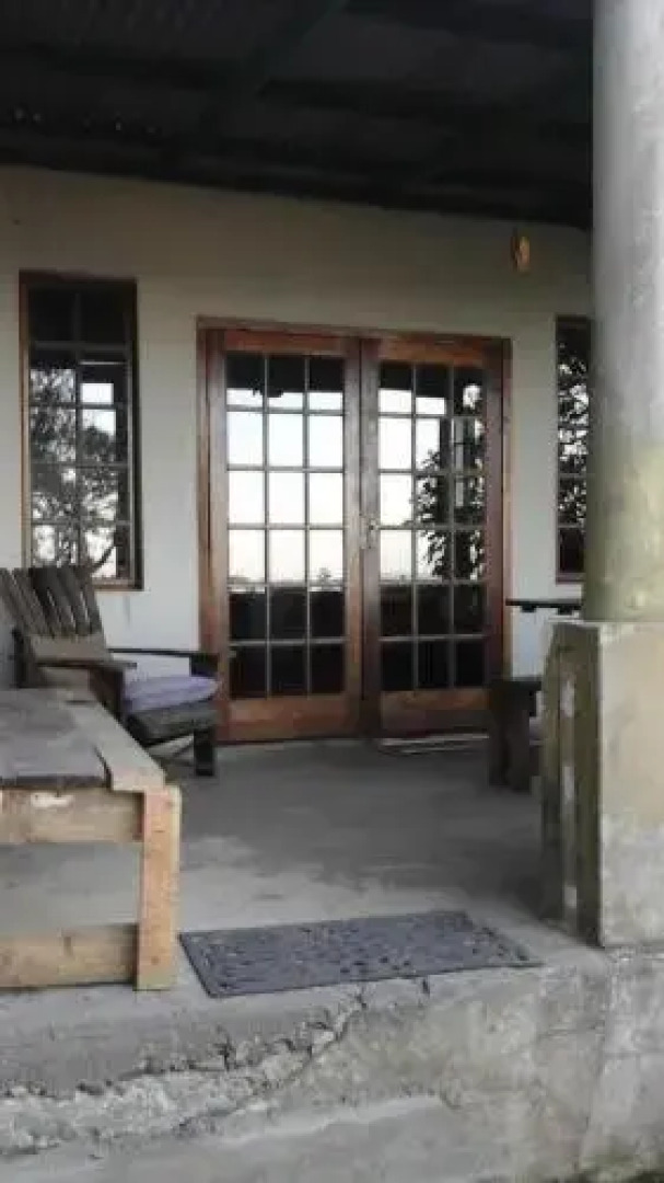 Delicious Monster Seaview Cottage