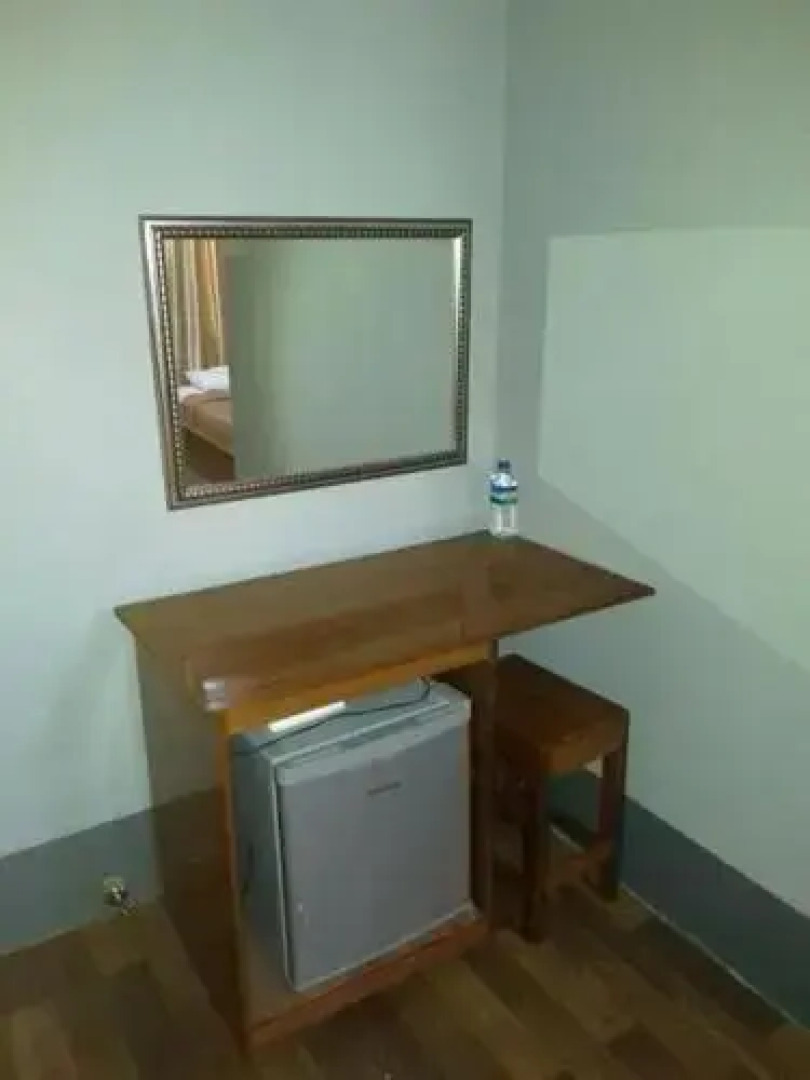 Wut Hmon Thit Motel Popa