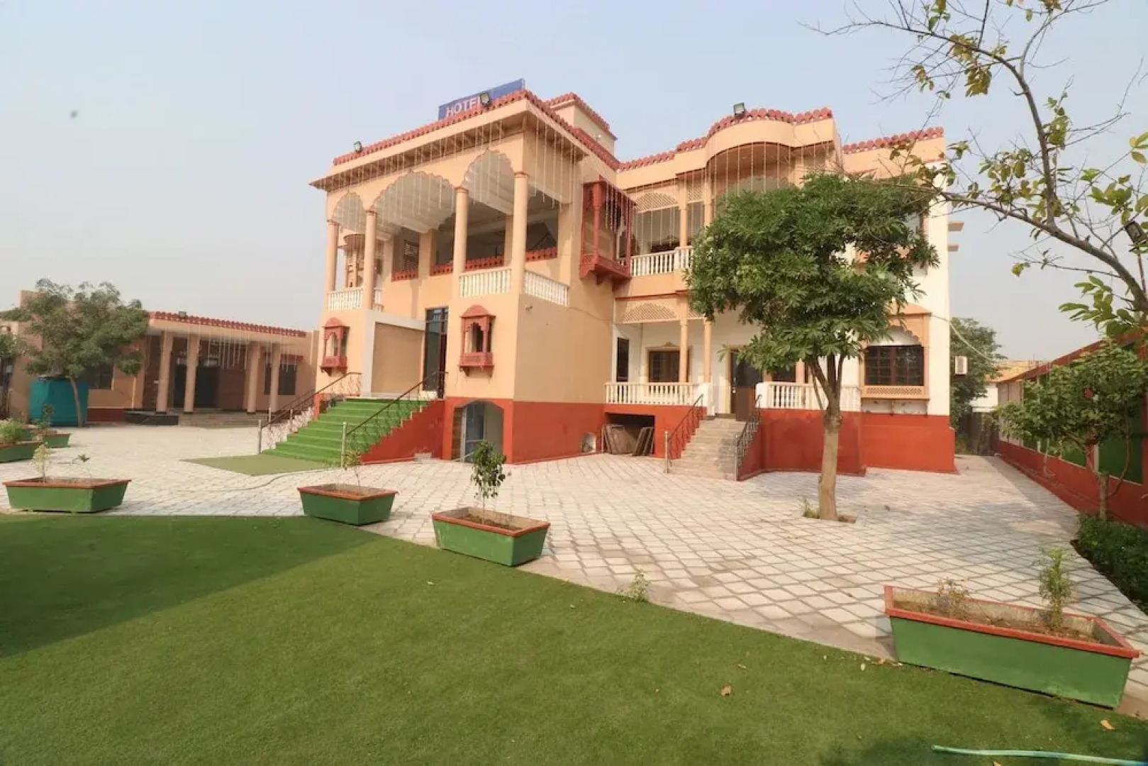 OYO 22446 Sonar Haveli