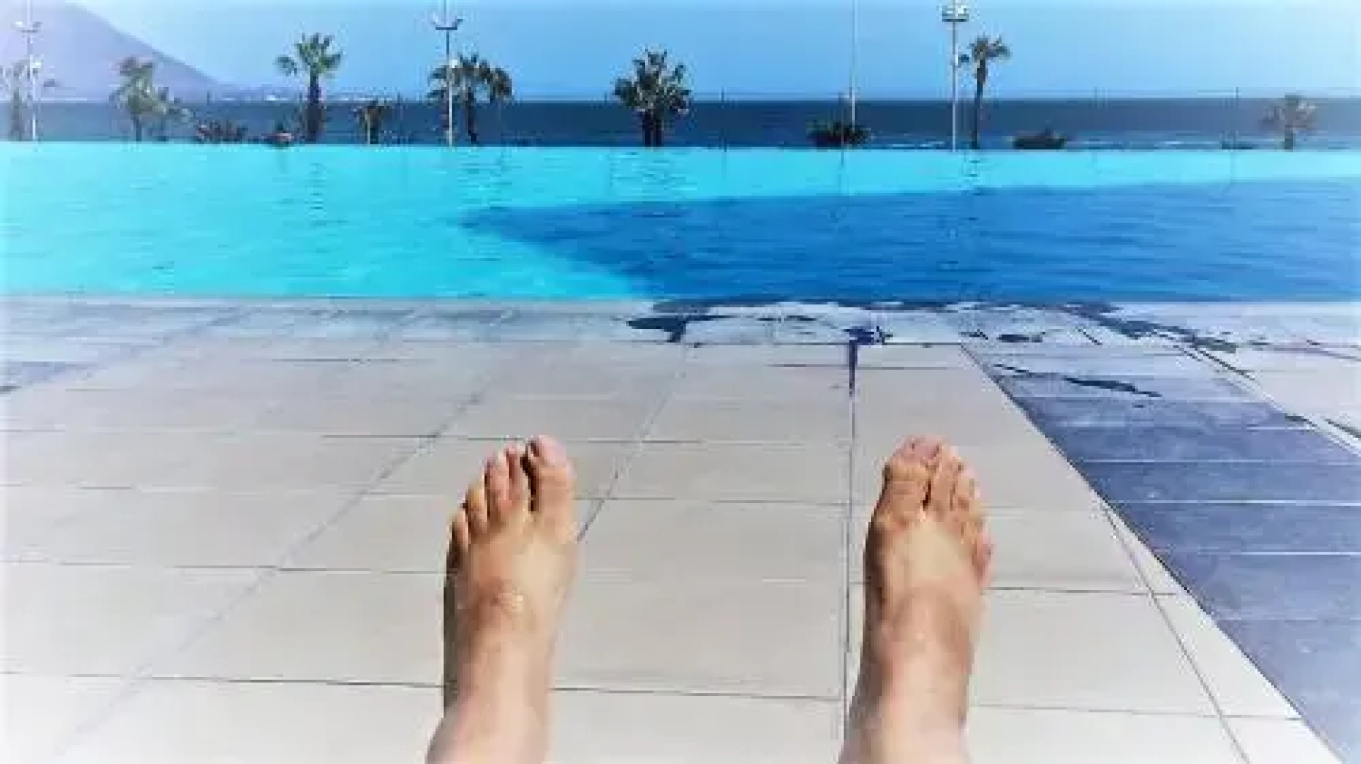 Condominio Mar Egeo, frente a la playa