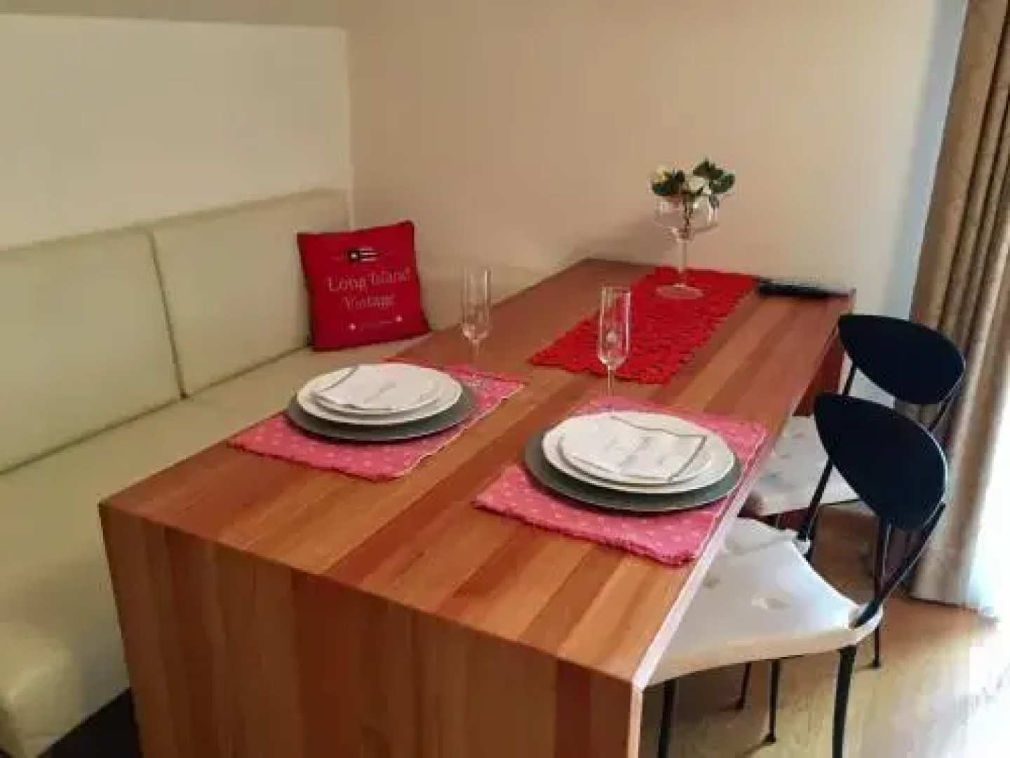 Ciklamen Room