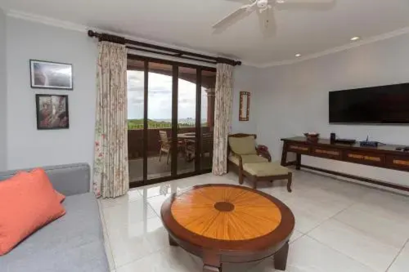 Luxury 3BR Condo with nice Oceanviews - Boug 1204