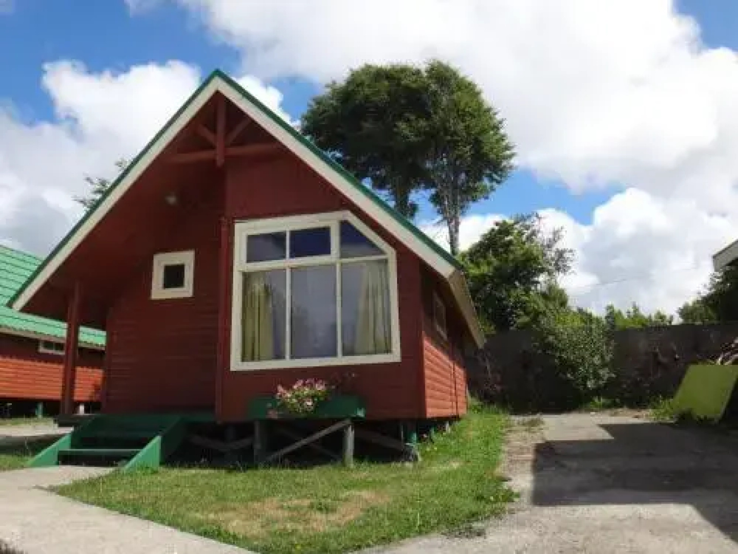 Queltehue Lodge & Cabanas