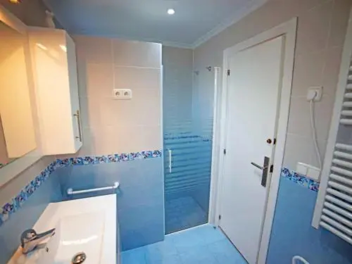 Holiday Home Happy Day