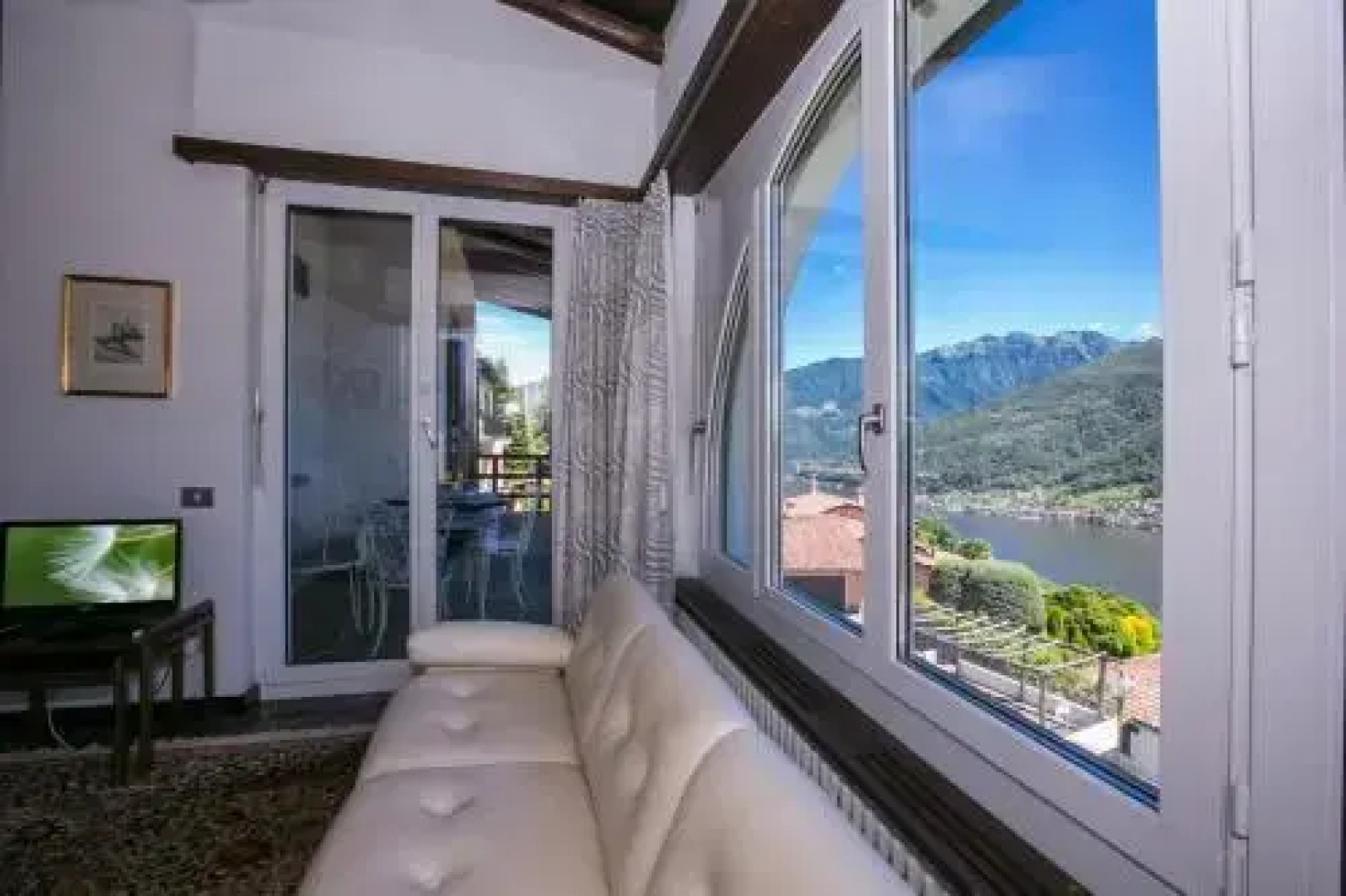 Vico Lake View