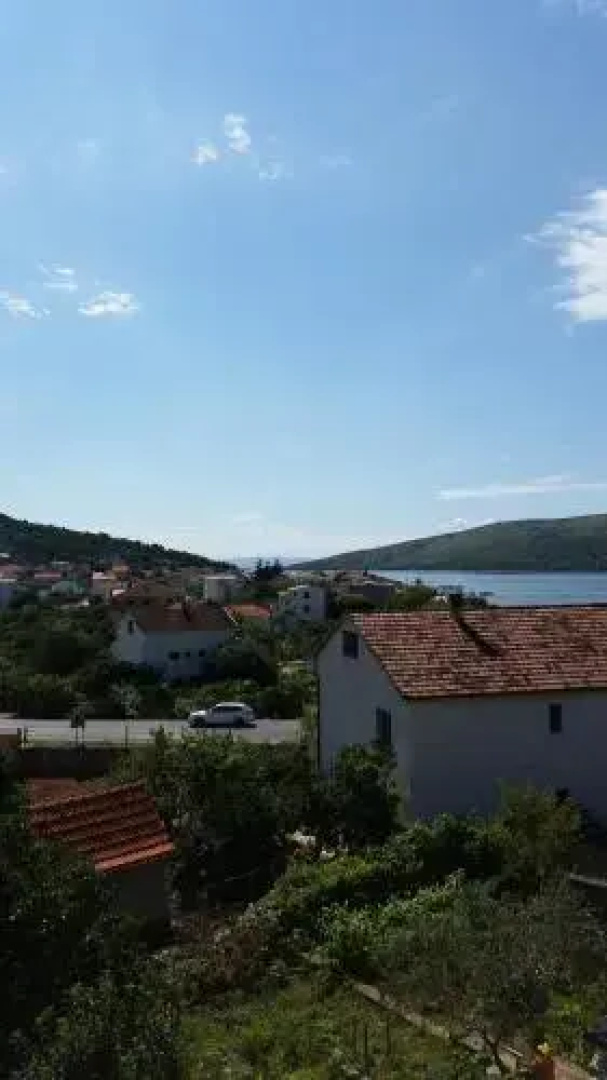 Apartment Mira