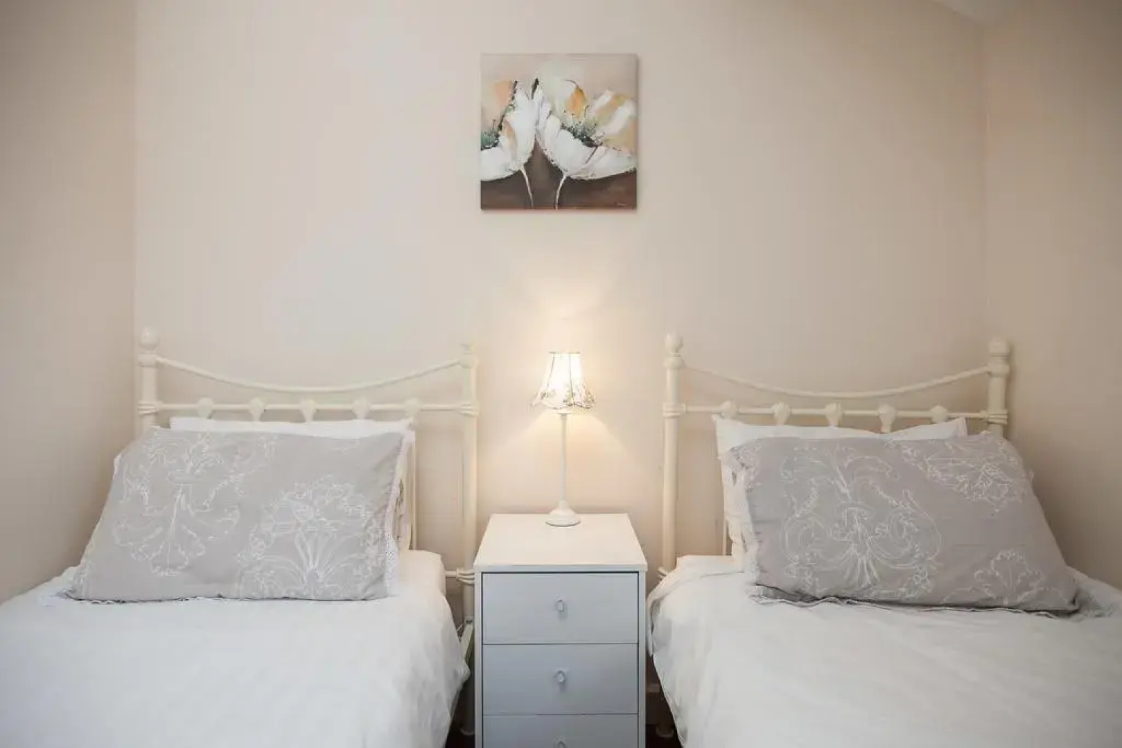 Thistledown House B&B