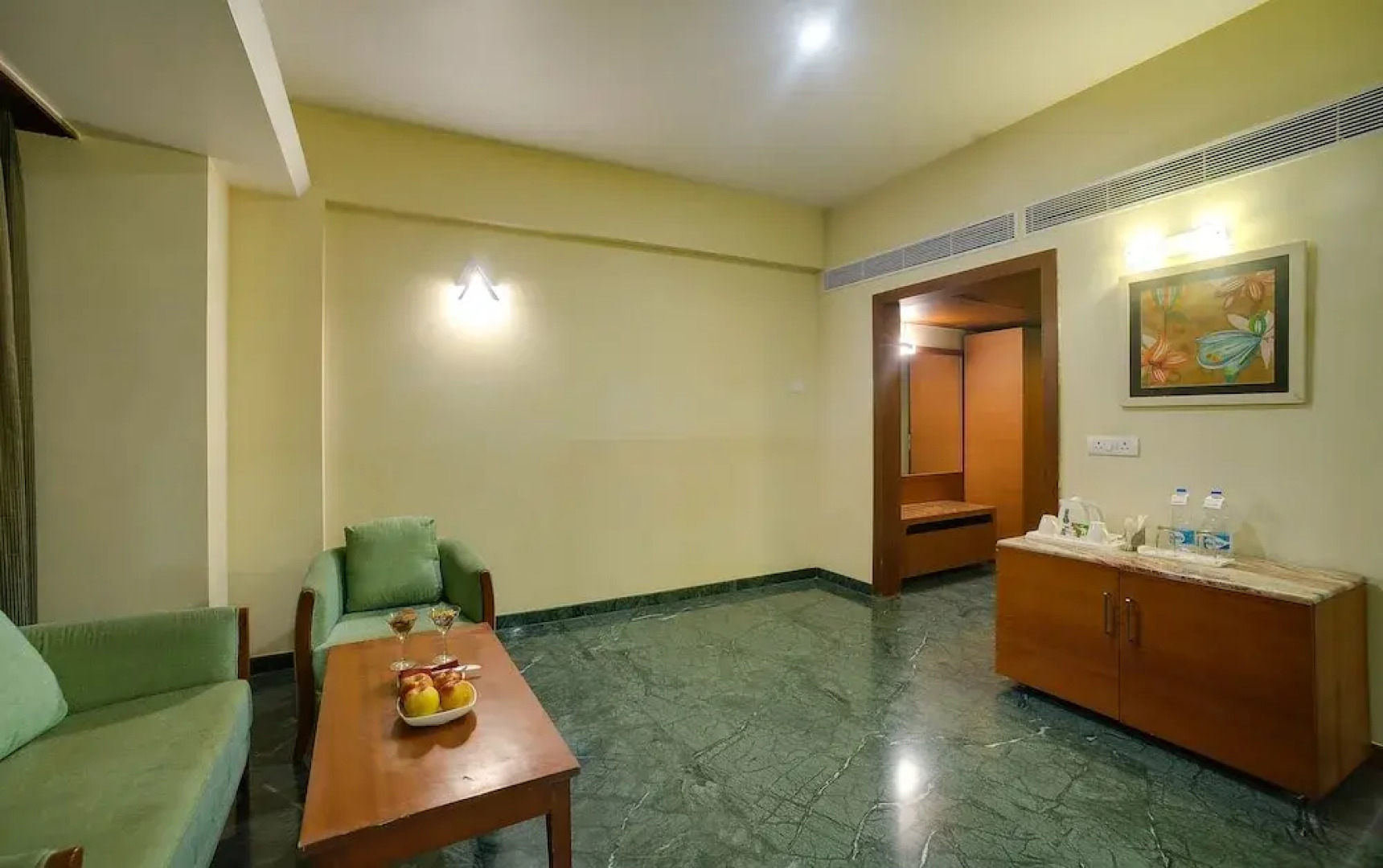 Cygnett Inn Silverleaf