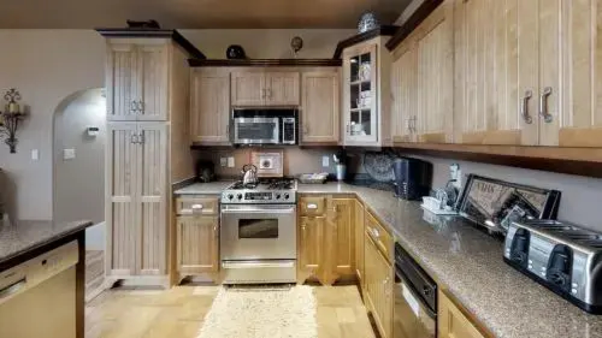 Enchanted Primrose 2 Bedroom Chalet by RedAwning