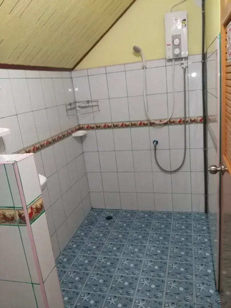 Ruenmai Homestay Lahansai