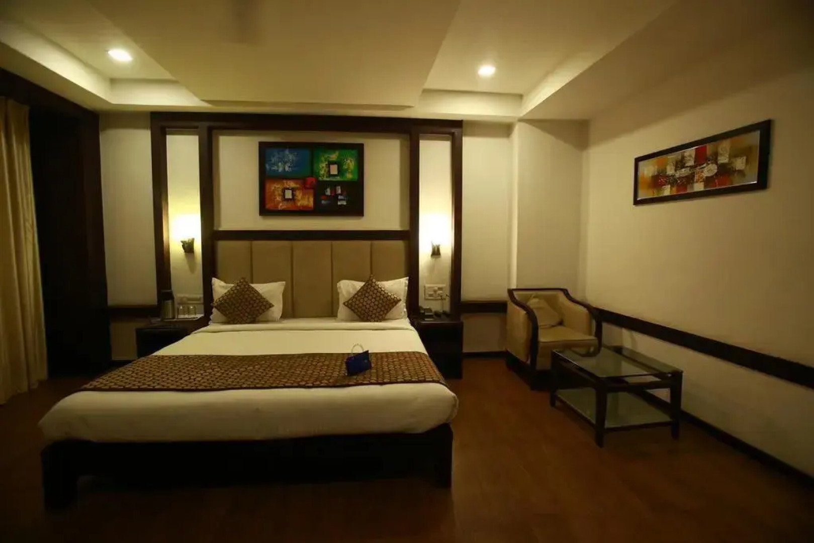 OYO Premium Chaupasni First Puliya