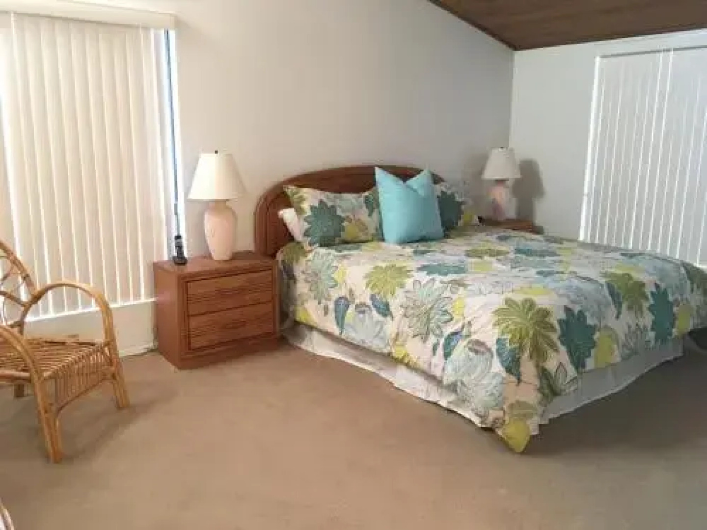 South Sierra - 2 Br Condo