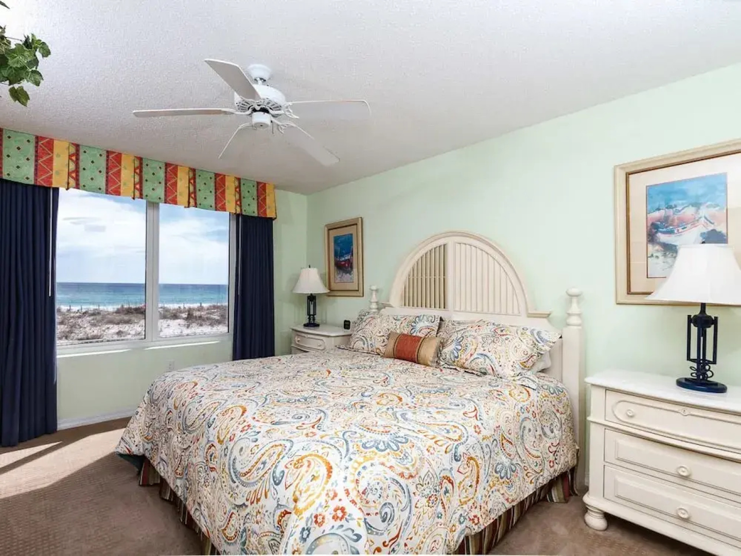 Island Princess 202: Impressive Beachfront Condo, WIFI, BEACH SVC, KEYLESS