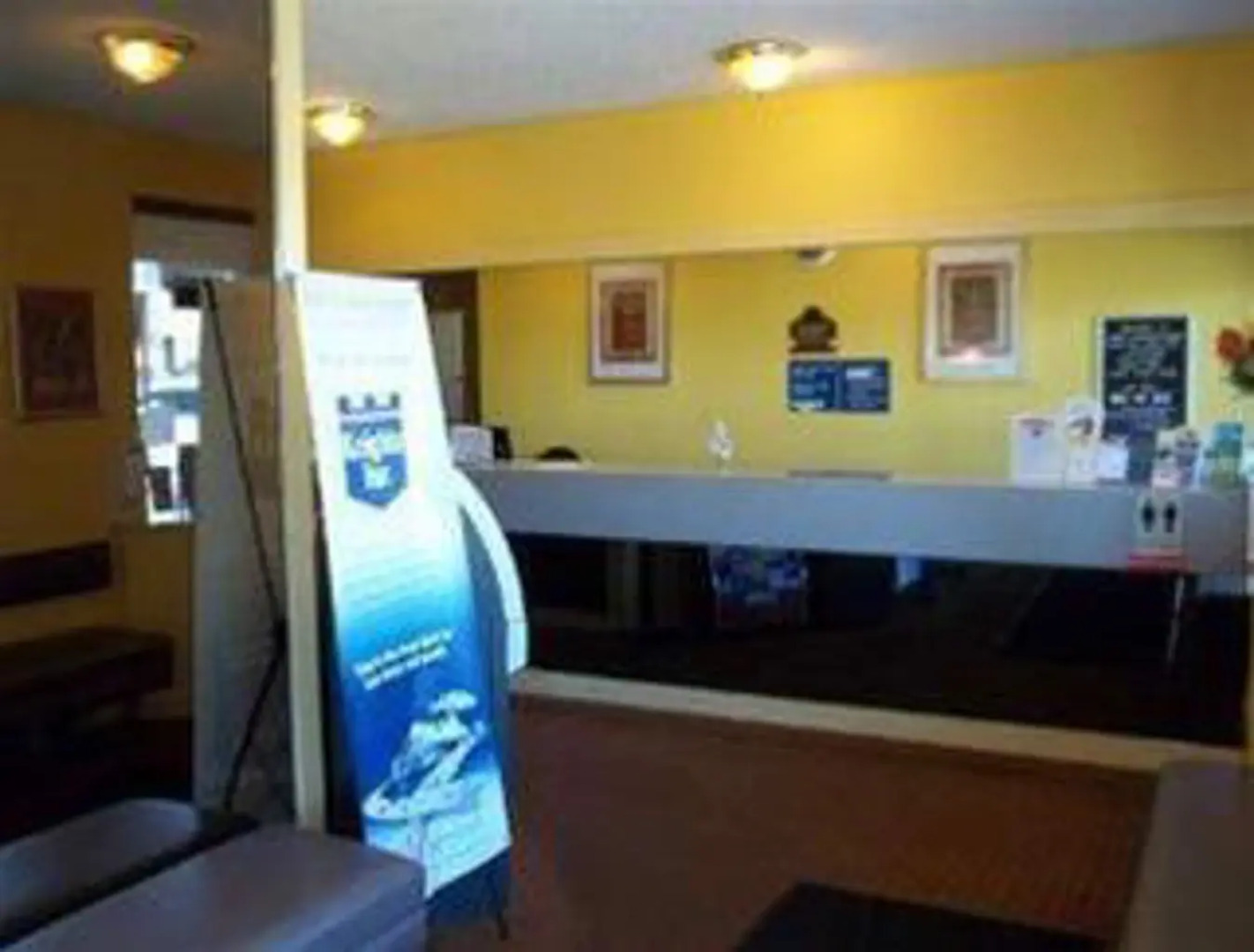 Hometowne Studios By Red Roof Vero Beach - I-95