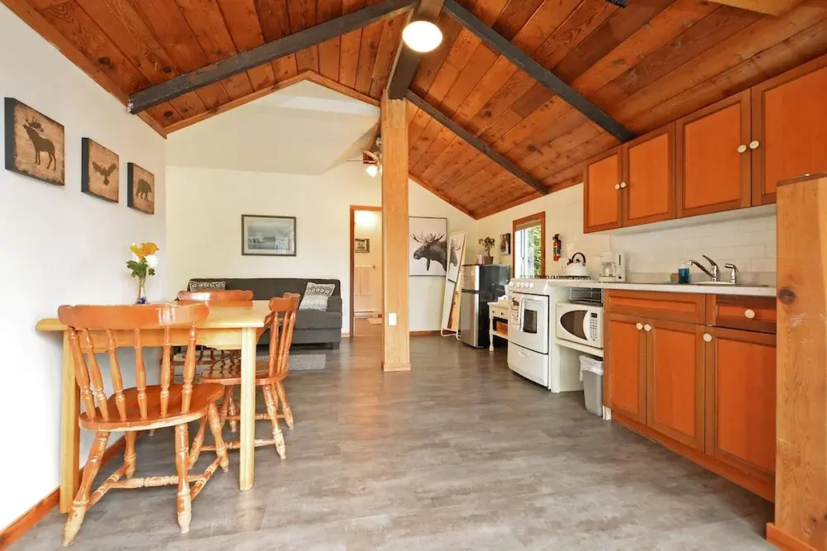 Gordon's Beach Farm Stay B&B