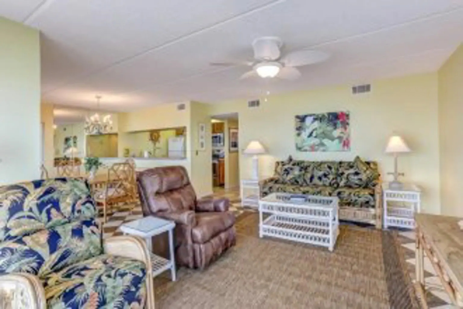 Affordable Condo with Amazing Ocean View by RedAwning