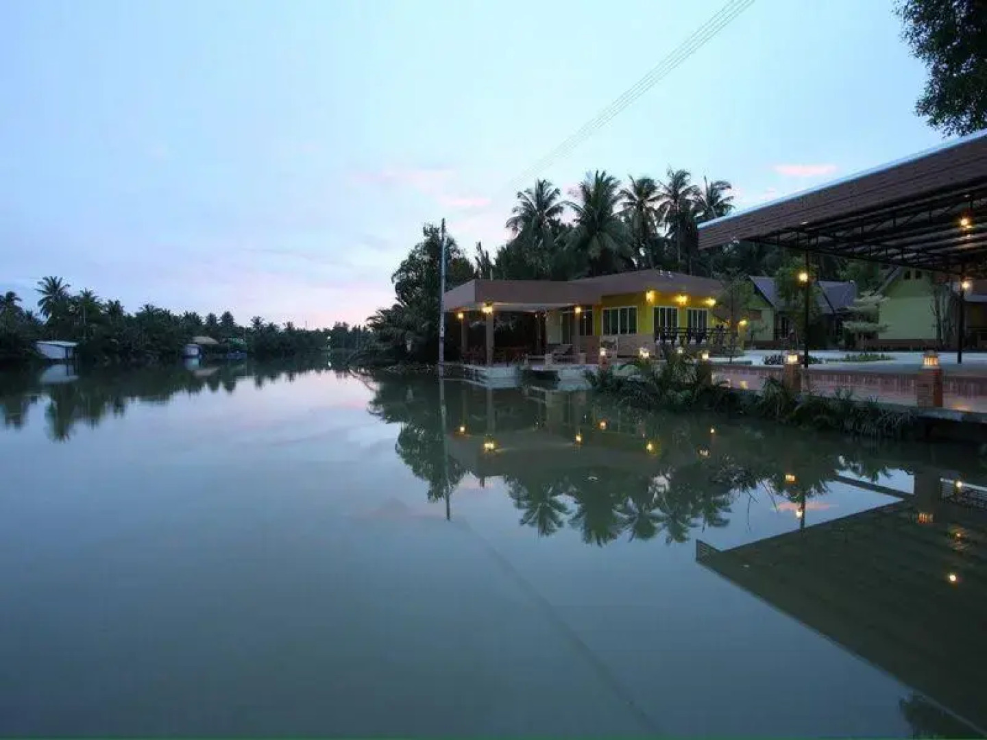 Nature and Green Amphawa Resort