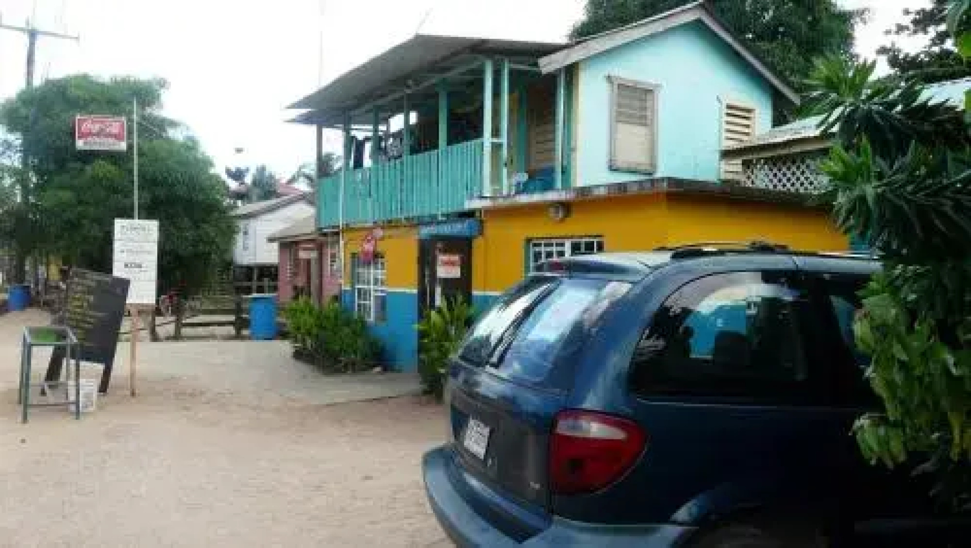 Flomon's Guest House