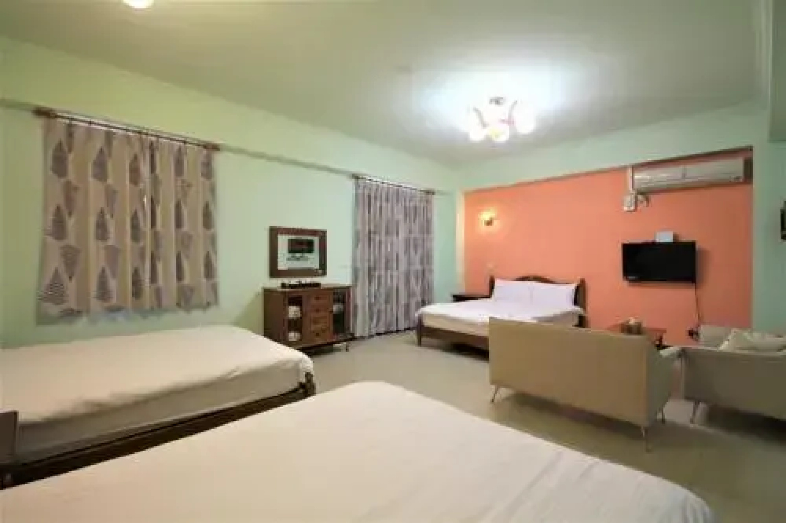 No.12 B&B