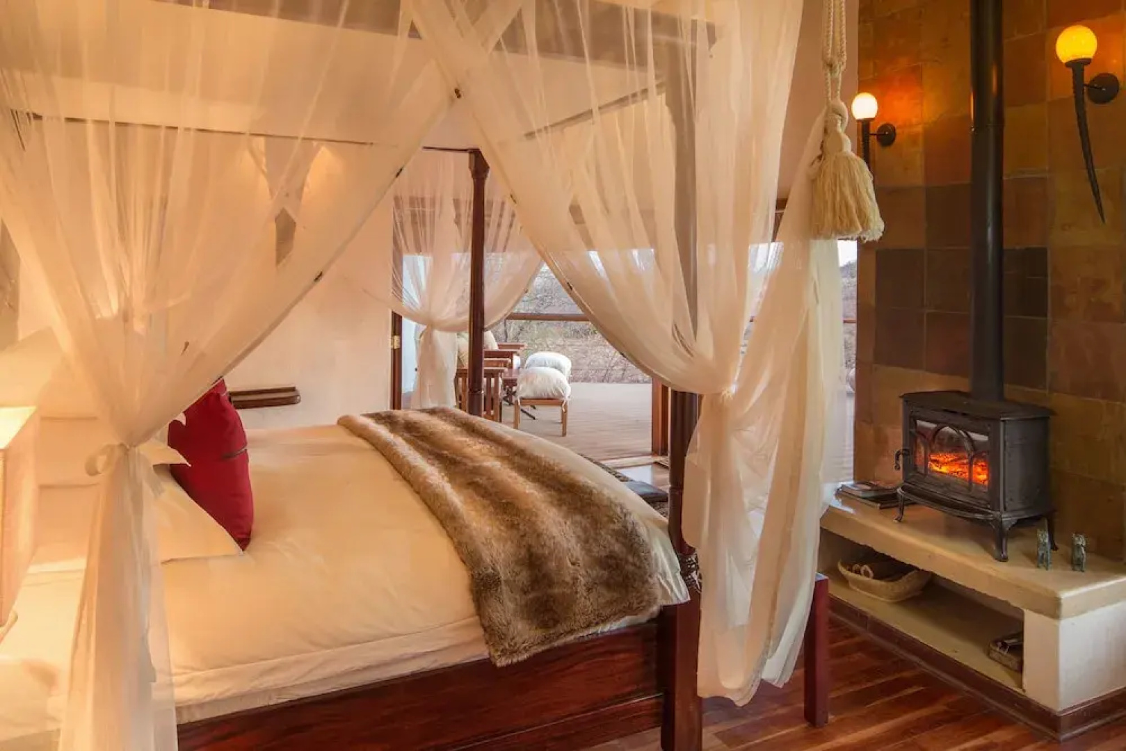 Royal Madikwe Luxury Safari Lodge