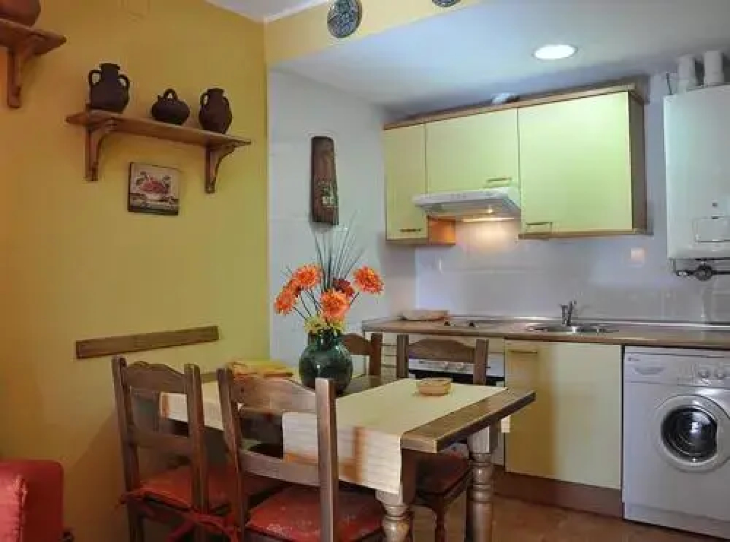 Apartamentos los Pirineos
