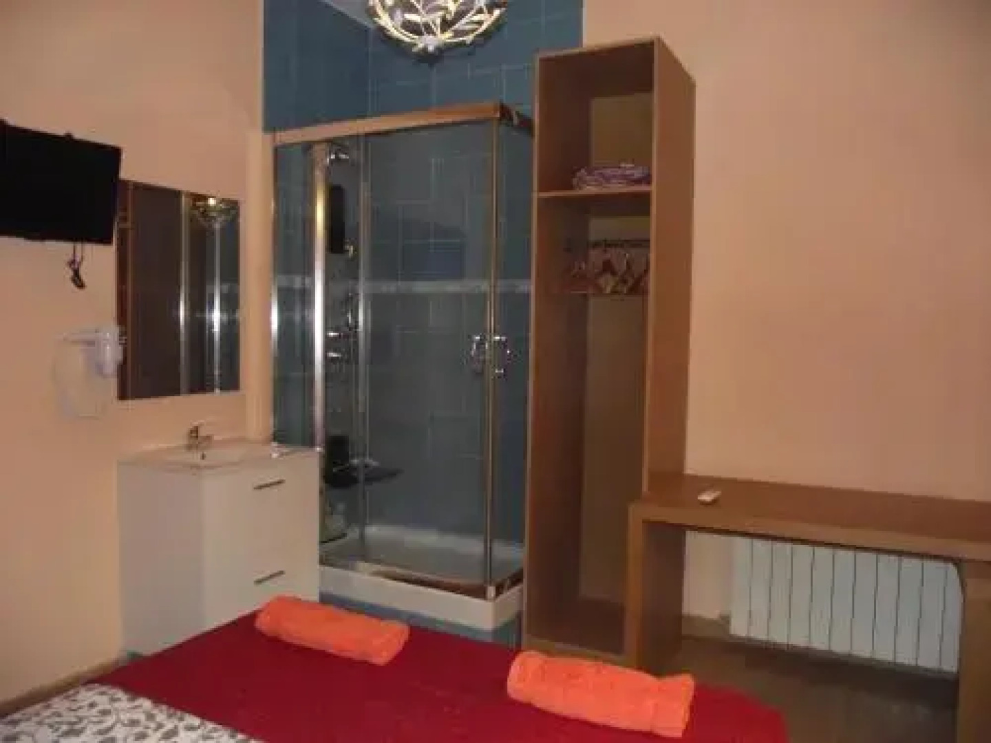 Village Rooms Multicolor