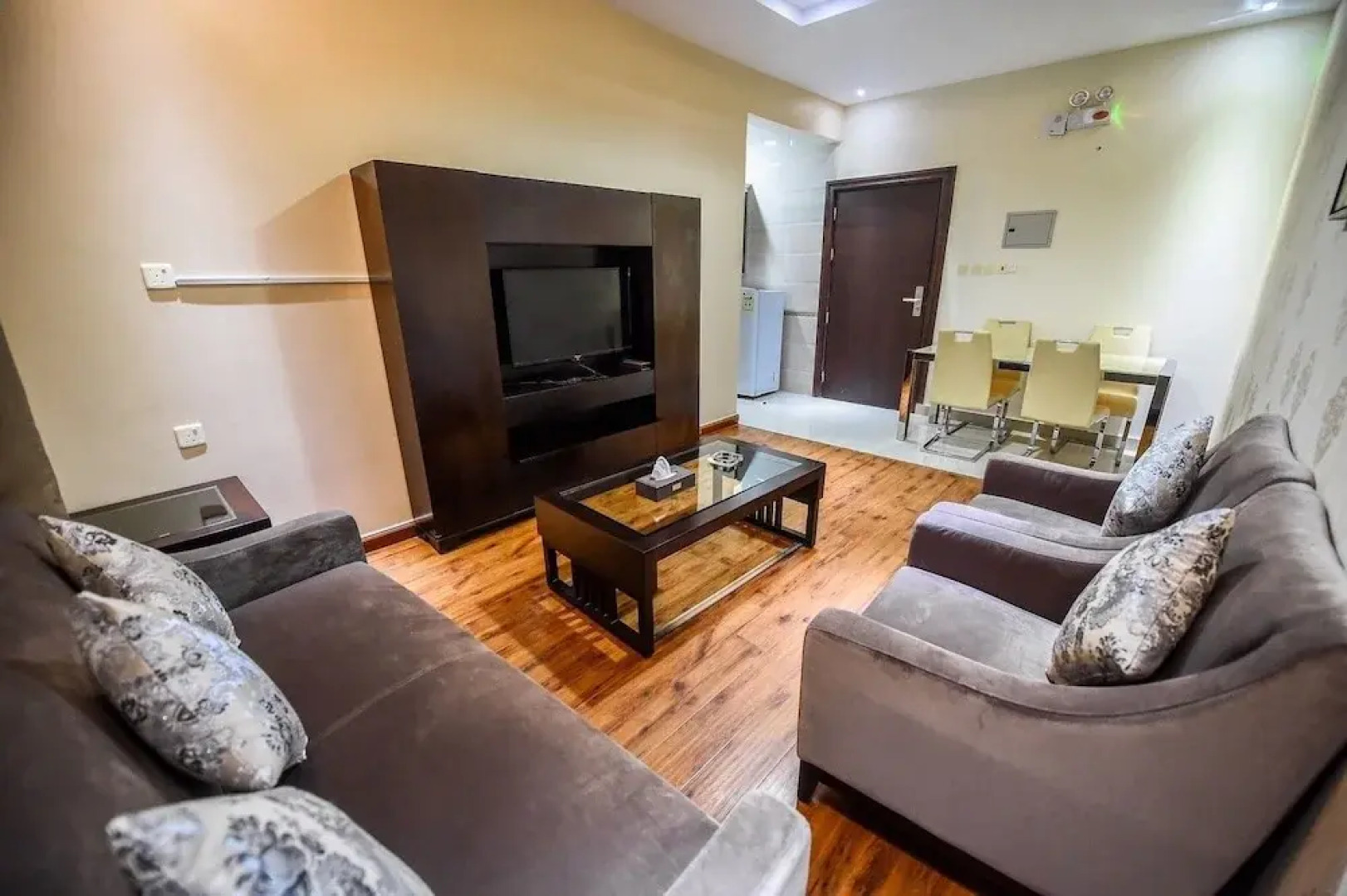 Qasr Al Abrar Furnished Units